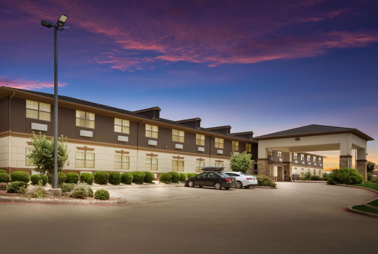 Best Western Temple Inn & Suites Exterior photo